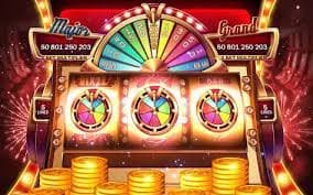 sainlucky Myanmar Mobile APP Android iOS Smartphone ဖြင့် Sports Betting Card Games ကစားနေသောမြင်ကွင်း